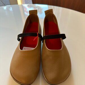 Camper Right Nina Brown Ballet Flat